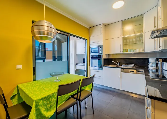 Penthouse In The Center Of * 丰沙尔